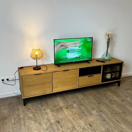 Apartment Chalain 30 M2 Piscine Chauffe